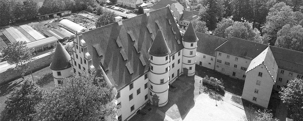 Blick von oben auf die Friedrichsburg in Vohenstrauß